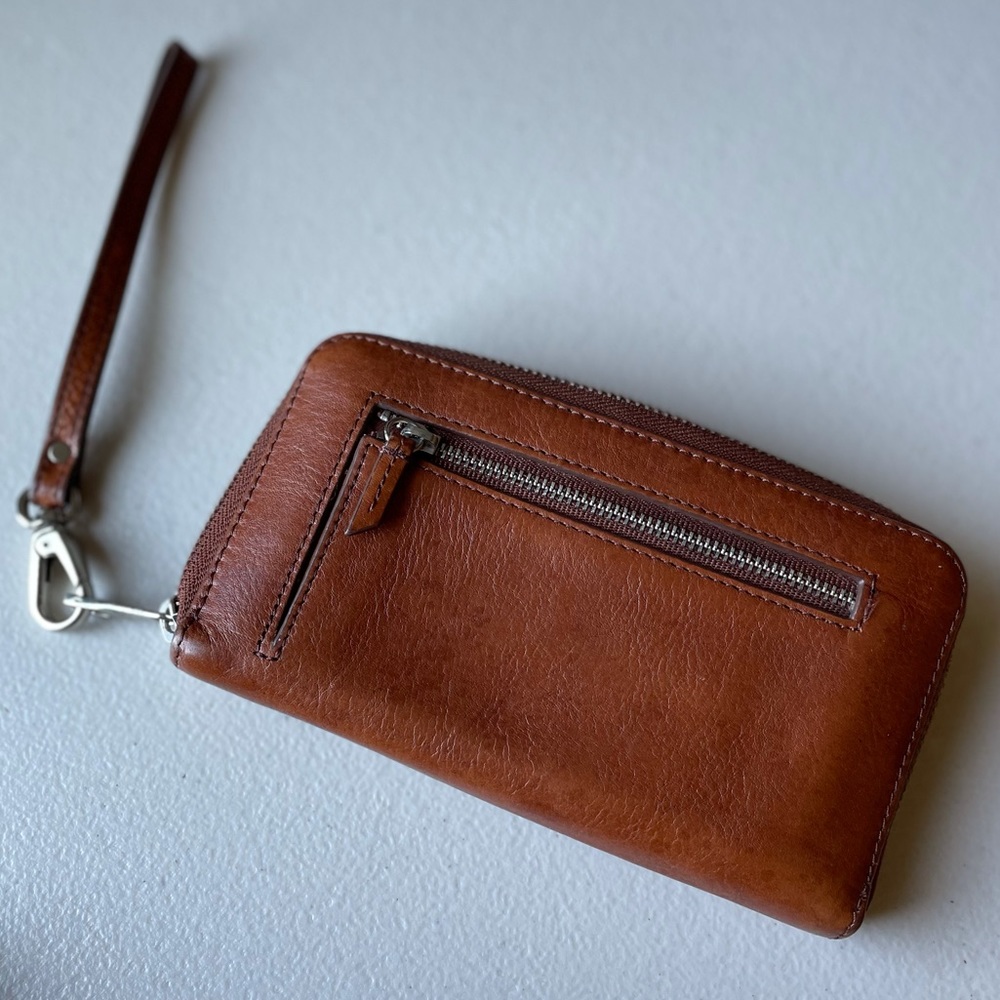 Fossil Wallet With Zip Closure - image 4
